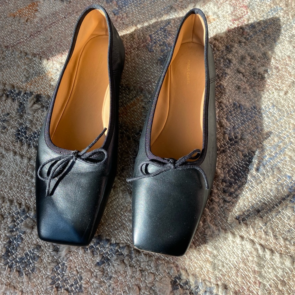 Like New - Mansur Gavriel square toe flats size 39